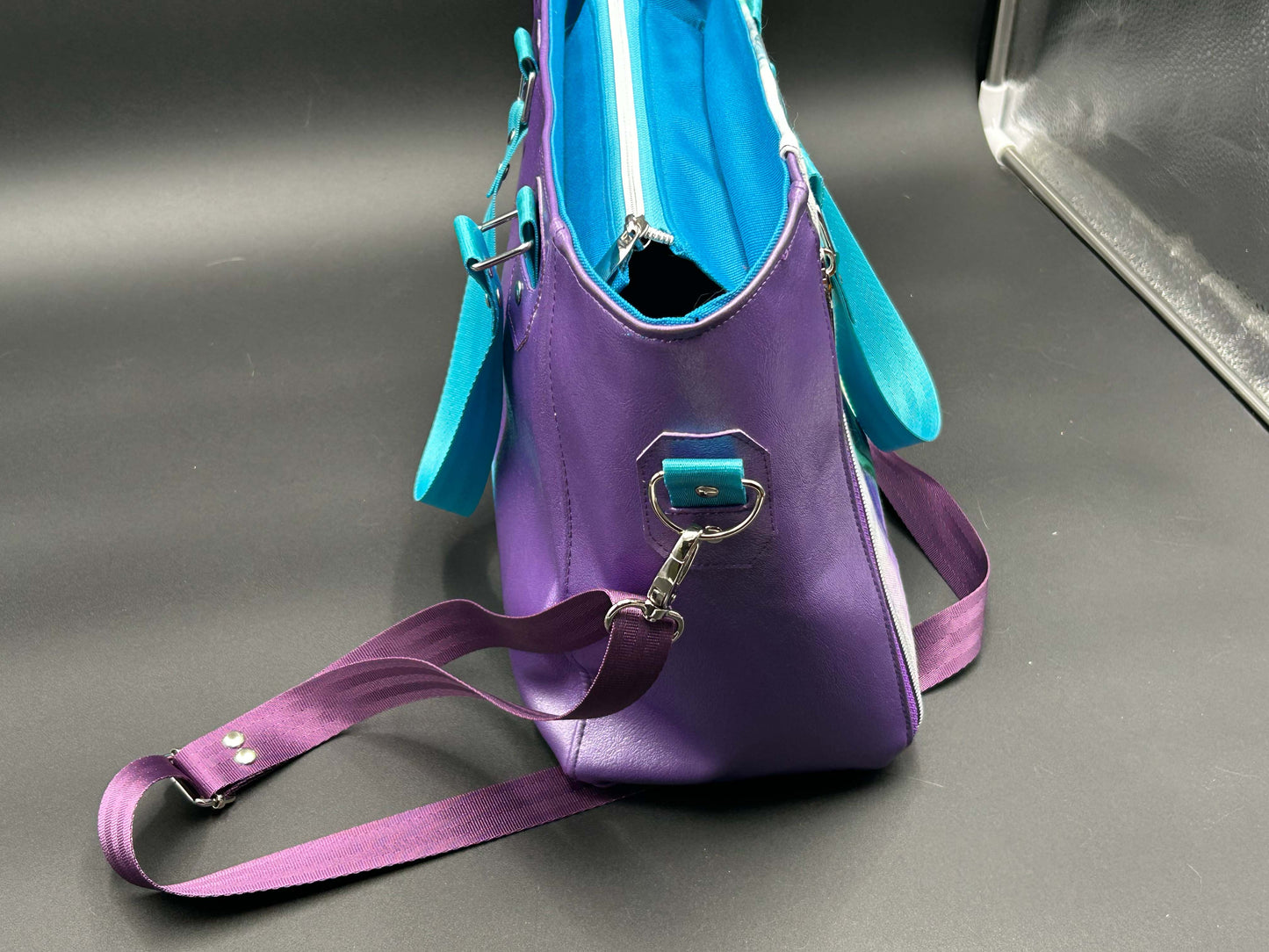 Genshin Impact's Xiao Rudeneja Style Handbag